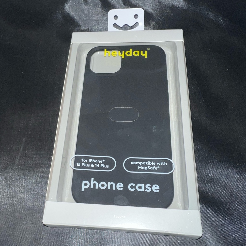 NWT Heyday Black IPhone 15 plus & 14 plus Phone Case